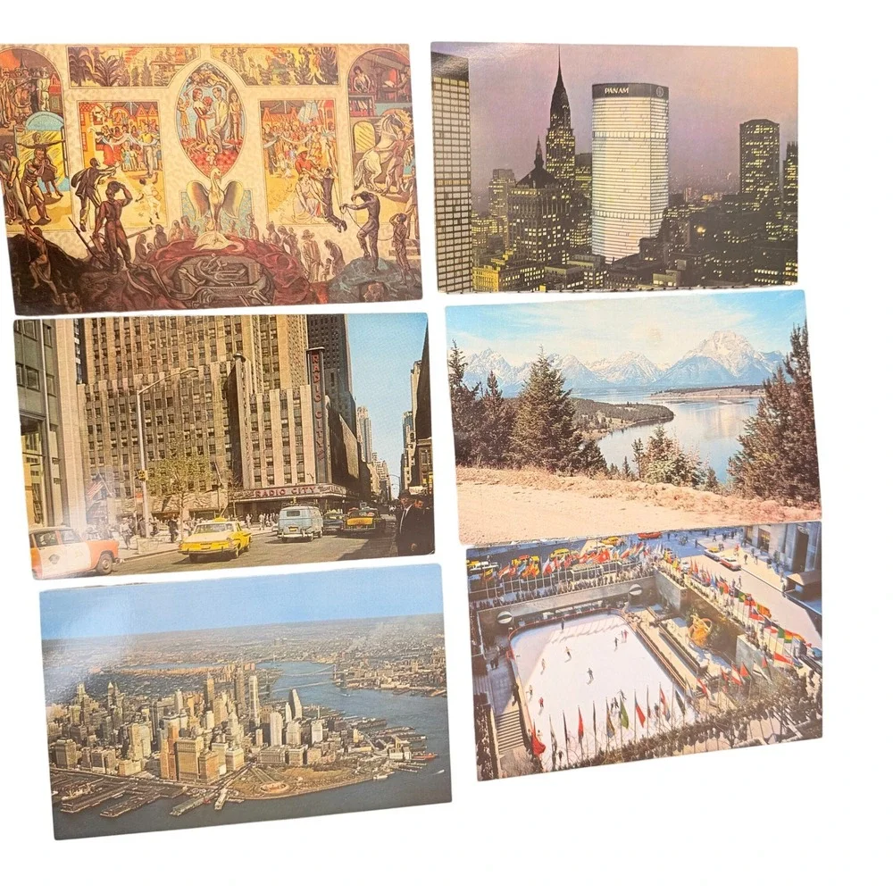 Vintage NYC Postcard Lot Multicolor Travel Souvenir Ephemera MCM Skyline Retro